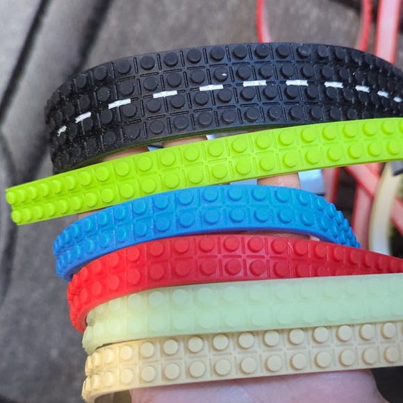 Peel and stick bricks and one road strip new - Picture 5 of 5